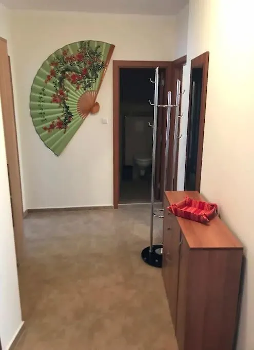 Amazing 2 Bedroom Apartment Next To The Beach Sluneční pobřeží 0*,