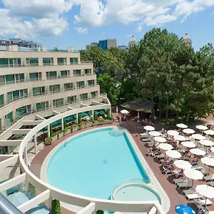 Jeravi Hotel