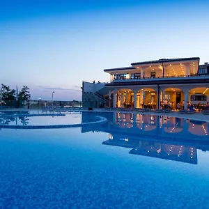 Nevis & Aqua Park Resort